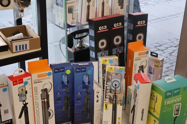 Stativer og ringlys til mobilen — Electronic Center
